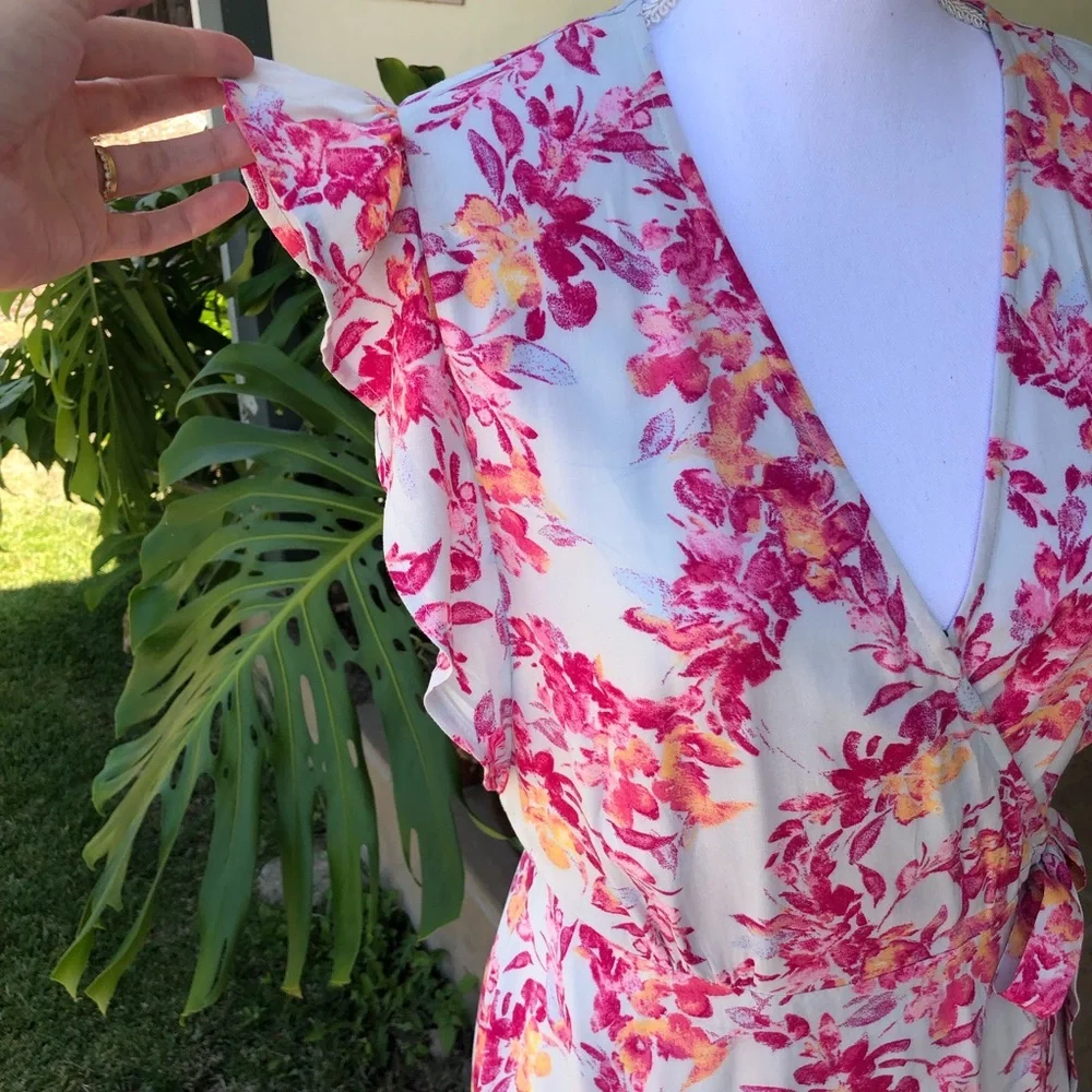 Ella Moss Bohemian Rhapsody Floral Wrap Dress - Size M - Picture 5 of 16